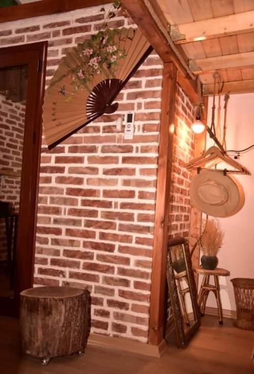 Relax Inn Korce Exterior foto